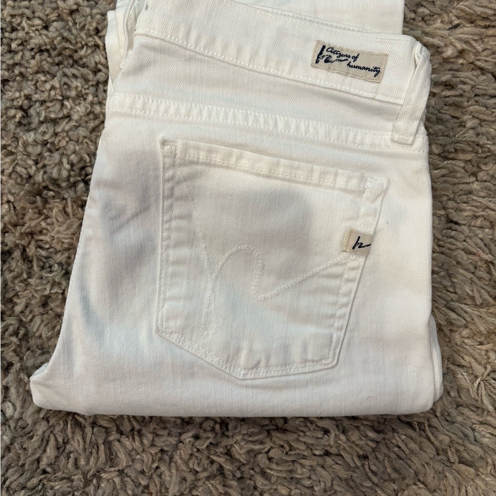 Citizens of Humanity White Women's Capris.